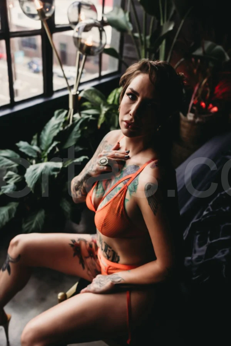 Shamanatrix Ms. Monday Jones escort photos – Oregon