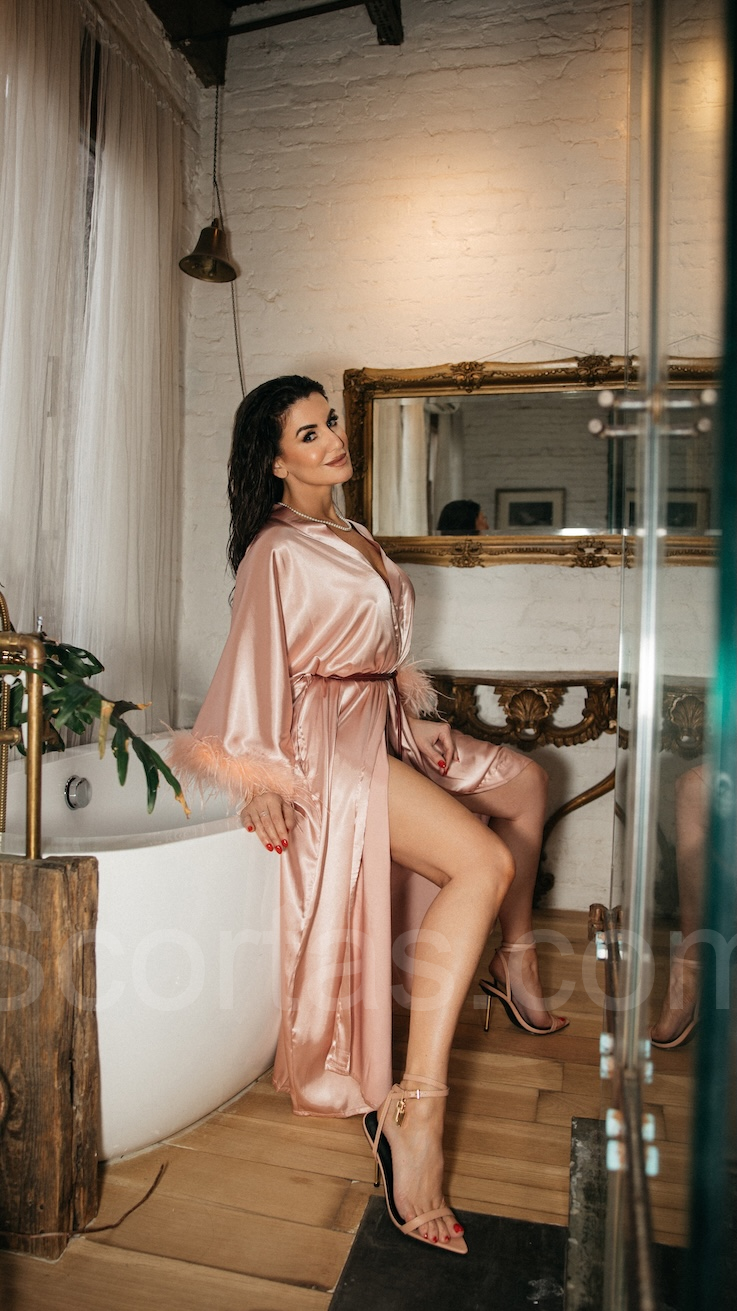 Amy Taylor escort photos – Beverly Hills, Los Angeles